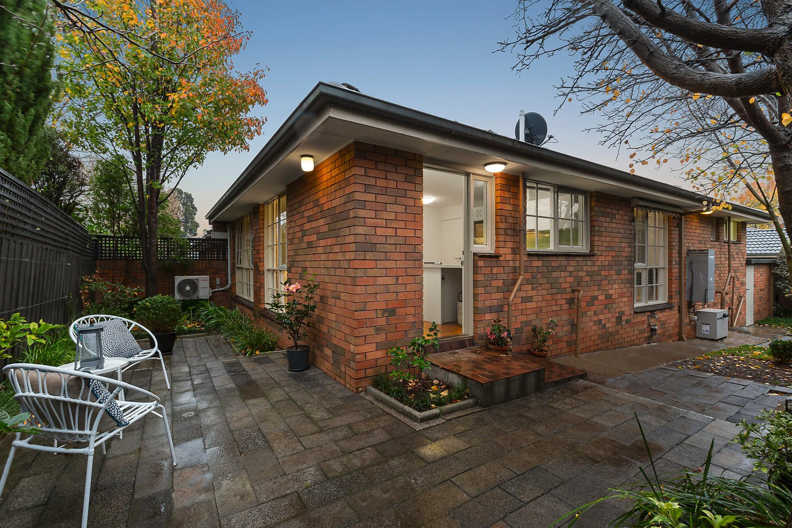 3/2 Milton Street, Canterbury, VIC
