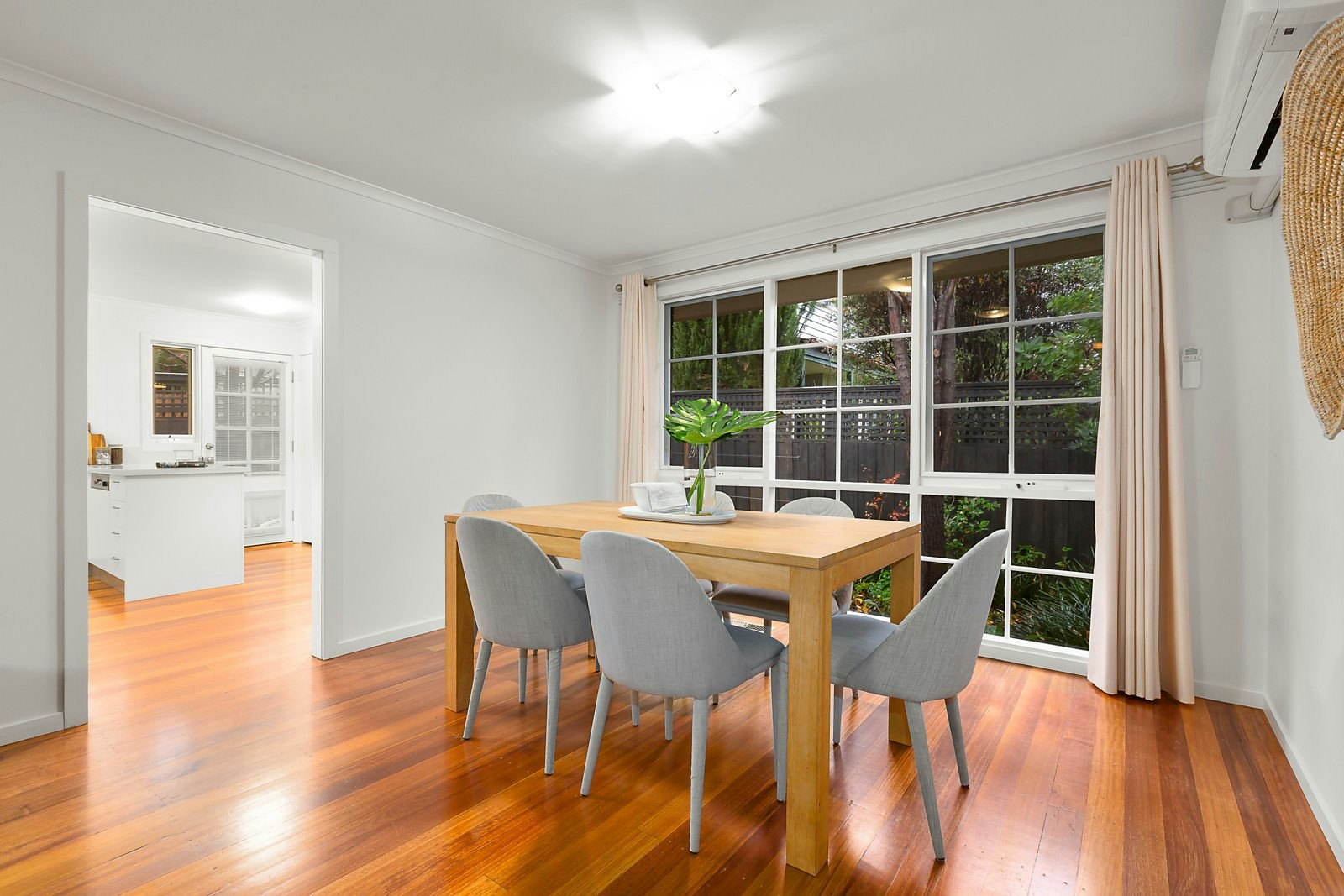 3/2 Milton Street, Canterbury, VIC