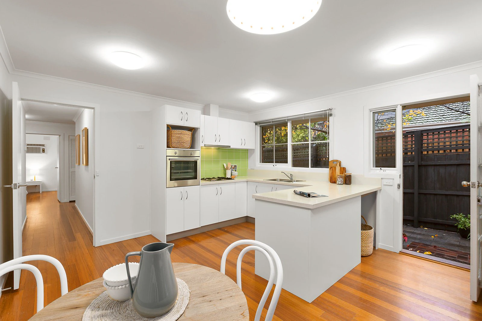 3/2 Milton Street, Canterbury, VIC