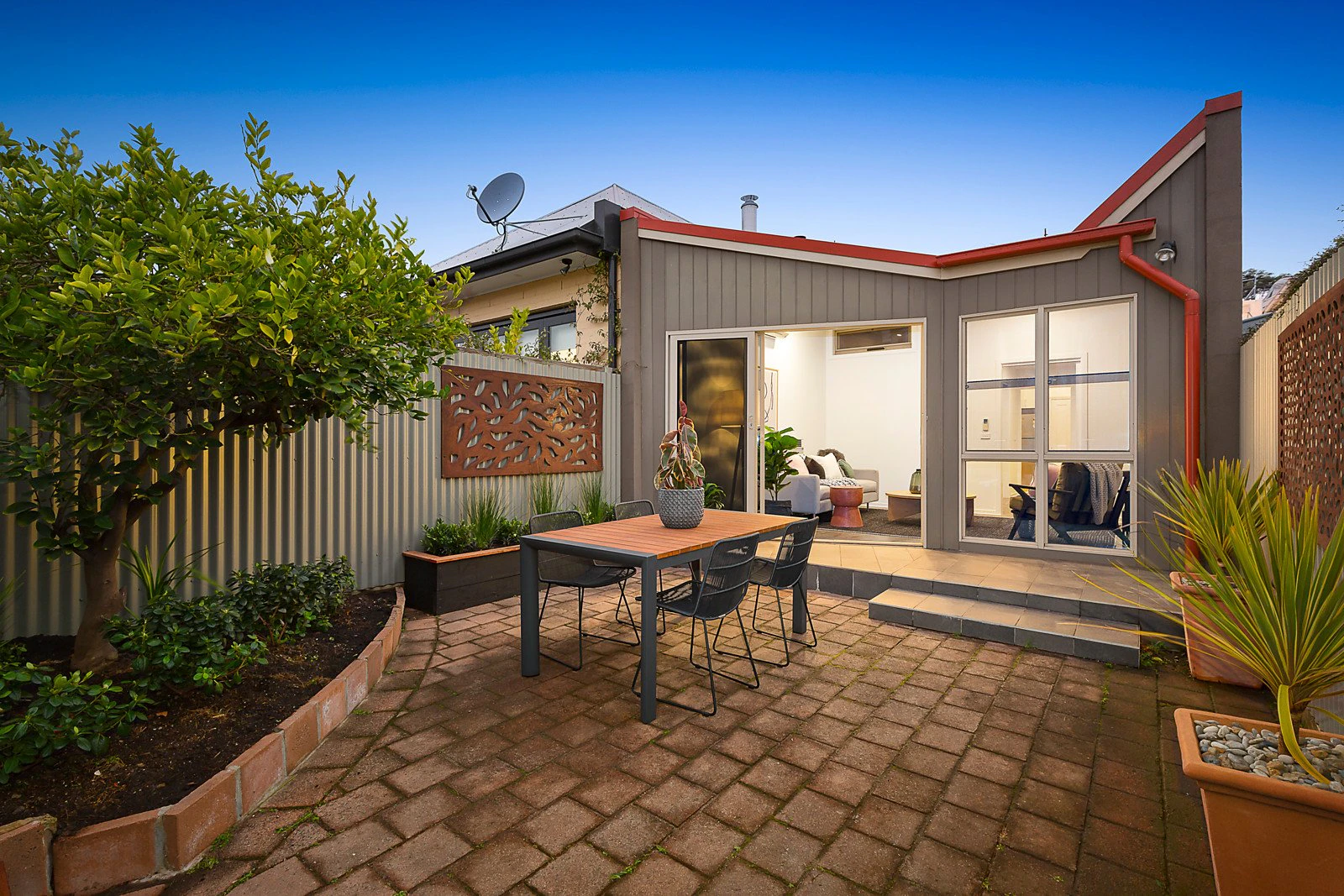 185 Danks Street, Albert Park, VIC