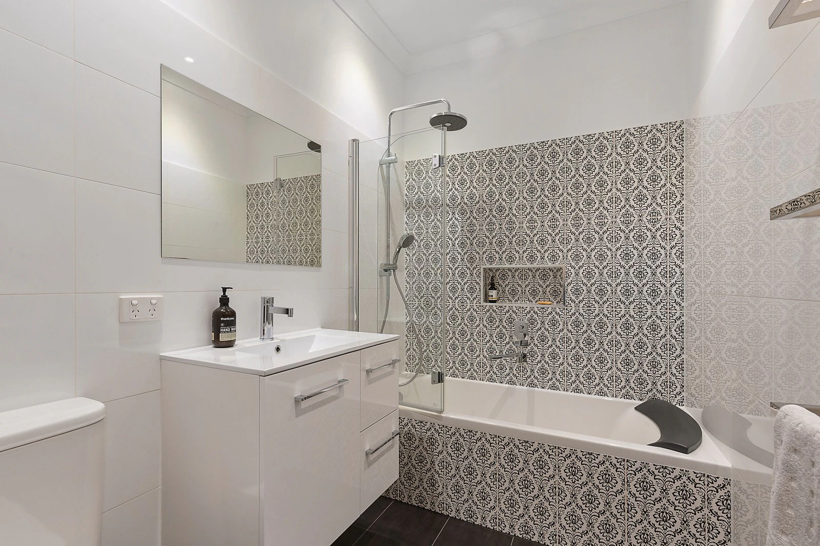 12 High Road, Camberwell, VIC