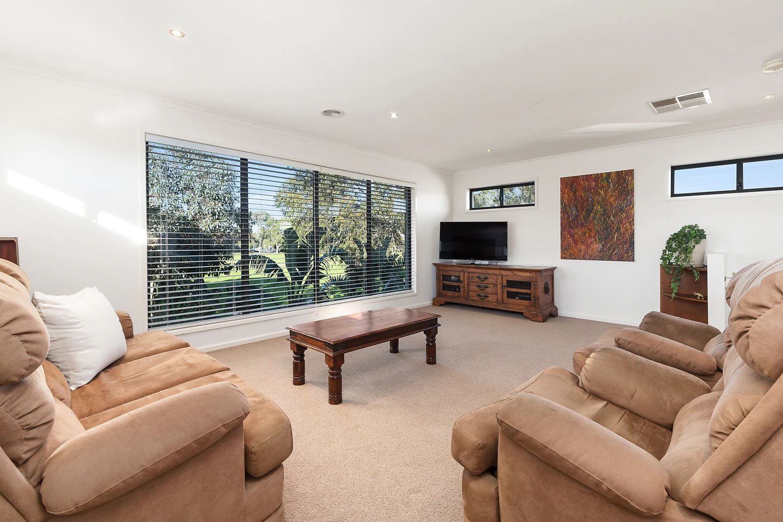 21 Parkview Crescent, Hampton East, VIC