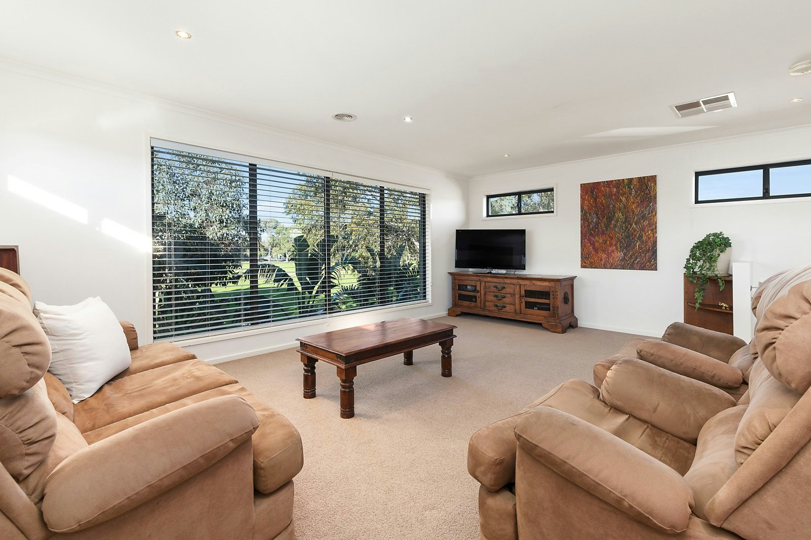 21 Parkview Crescent, Hampton East, VIC