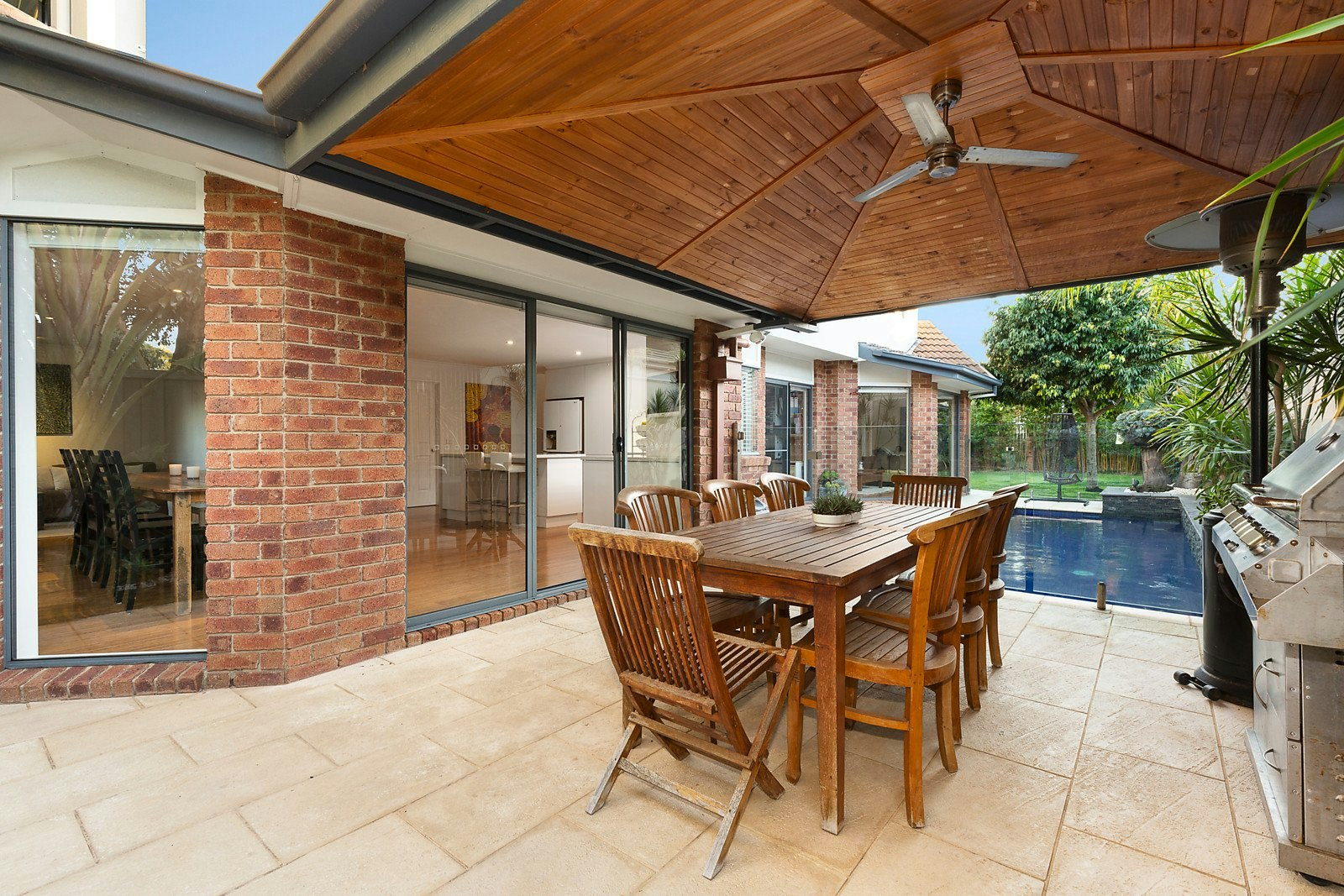 21 Parkview Crescent, Hampton East, VIC