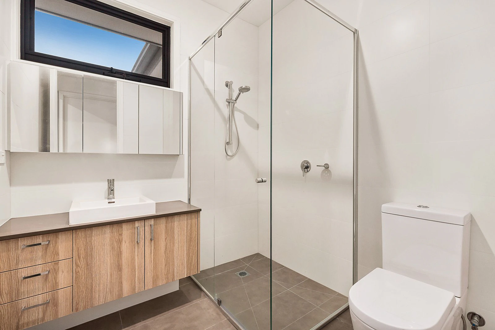 1/53a Tibrockney Street, Highett, VIC