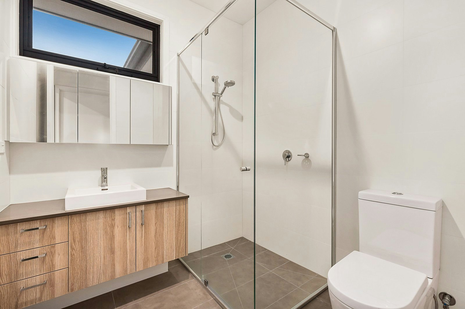 1/53a Tibrockney Street, Highett, VIC