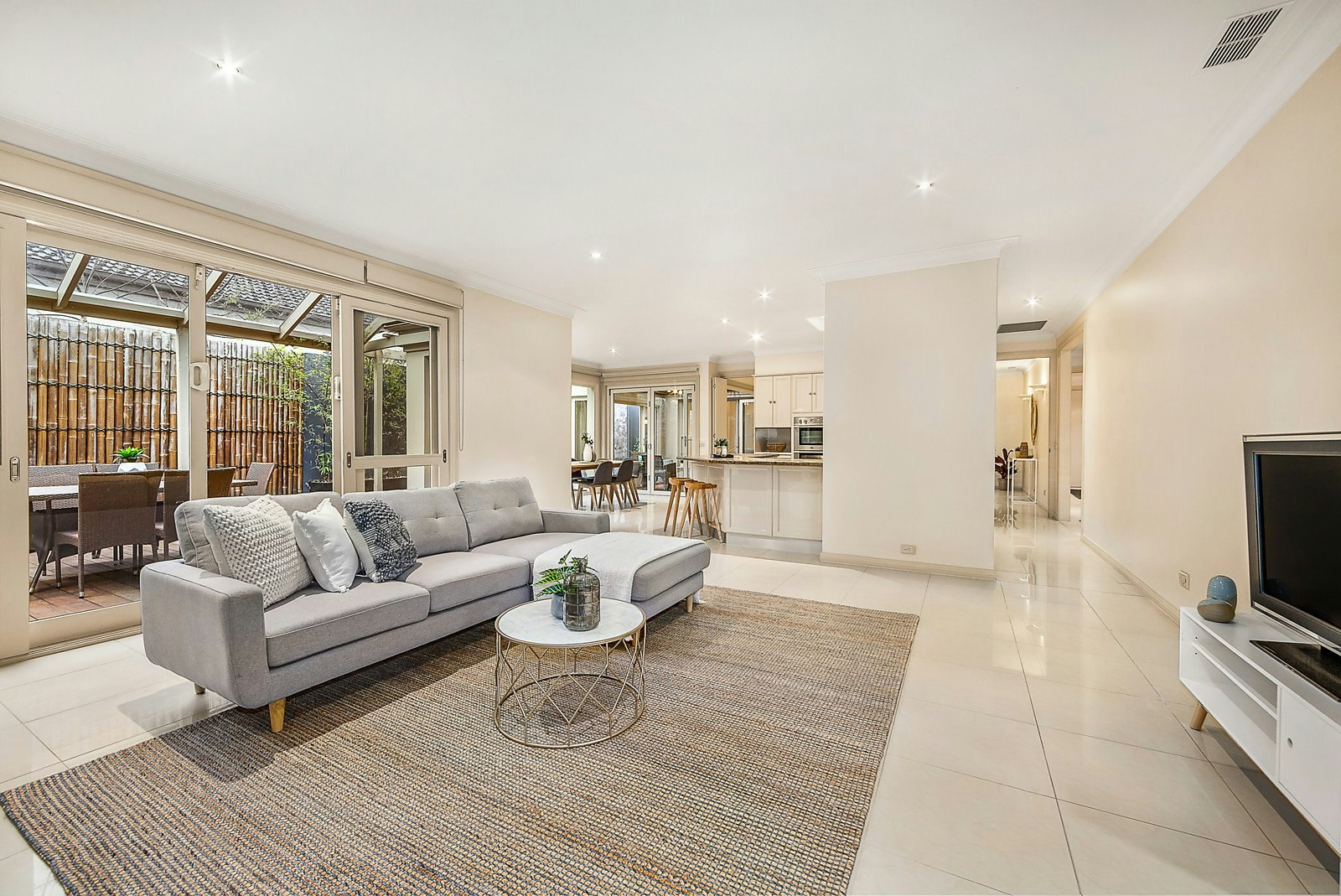 21 Alexandra Avenue, Canterbury, VIC