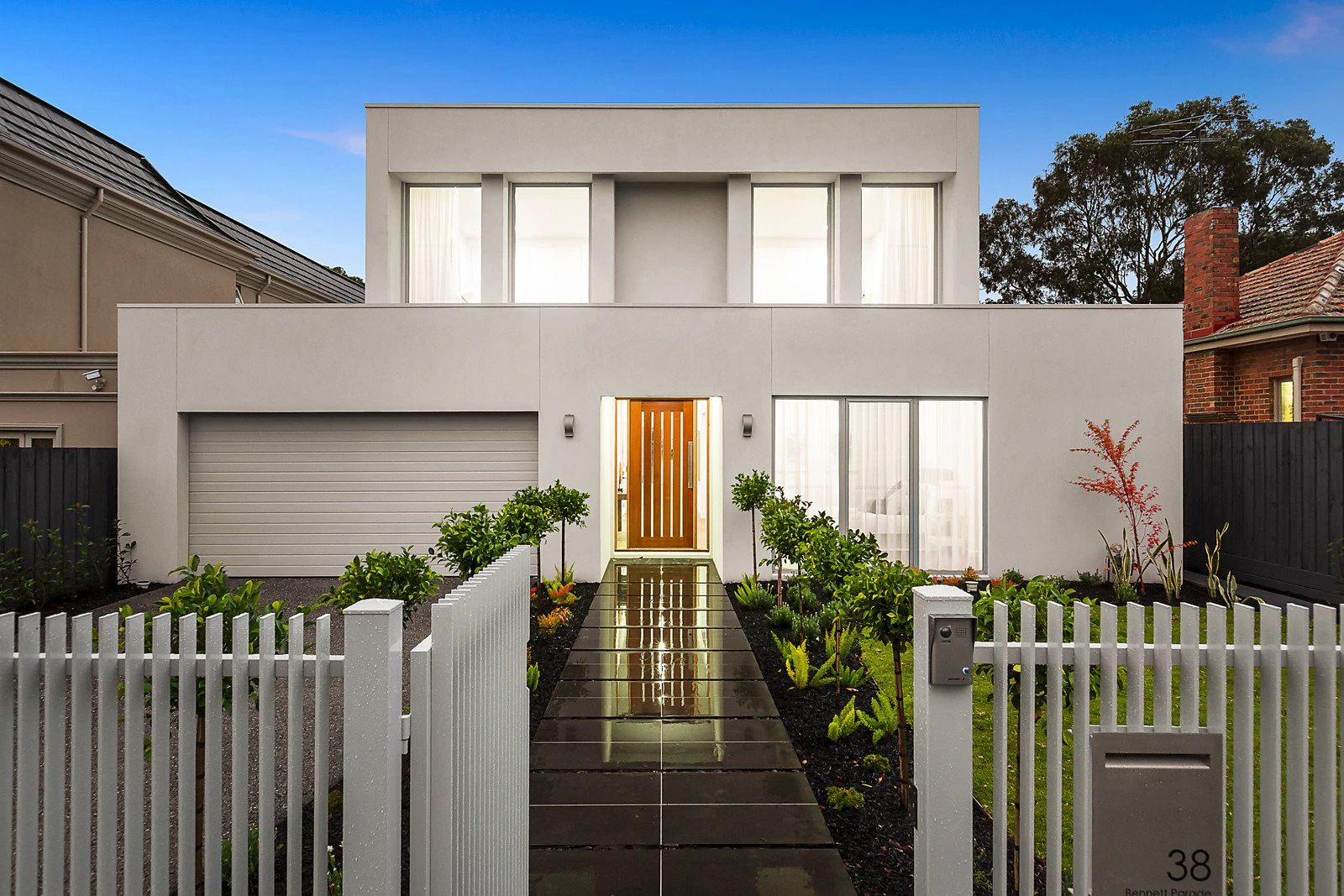 38 Bennett Parade, Kew East, VIC