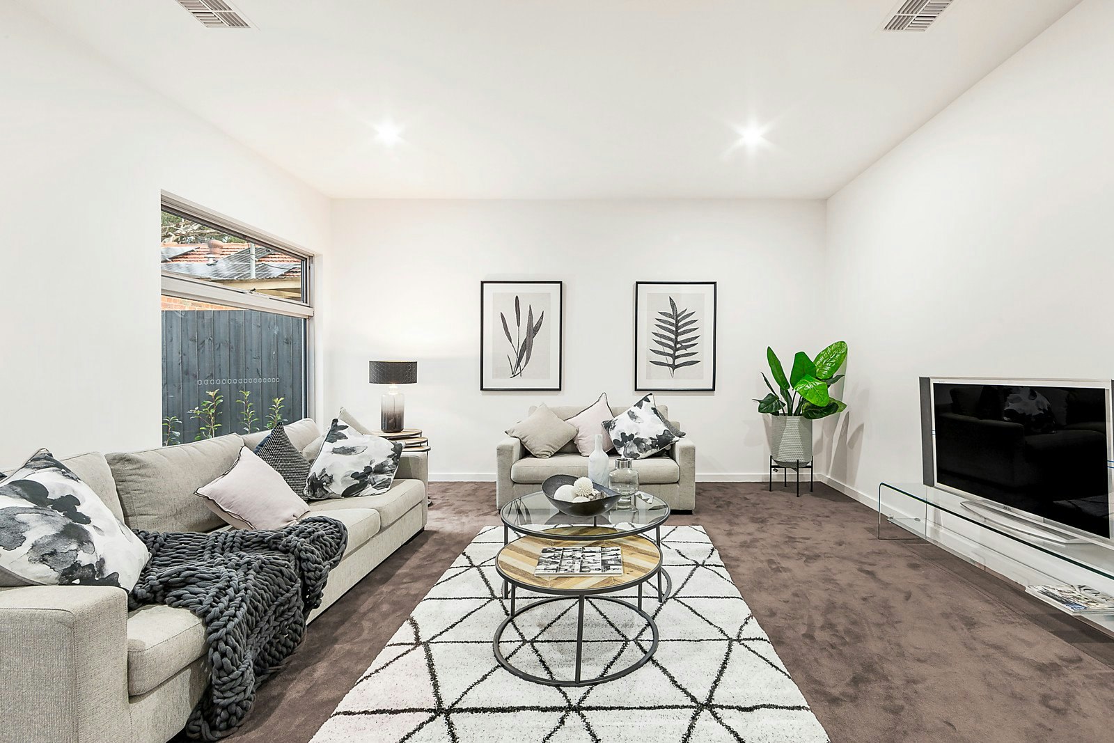 38 Bennett Parade, Kew East, VIC