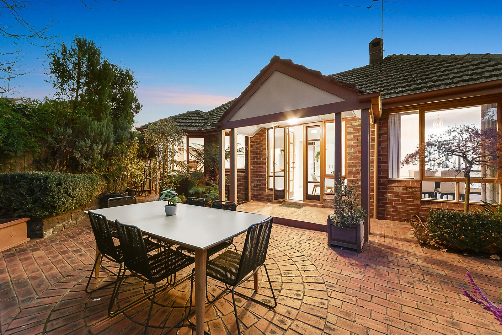 16 St Anthonys Place, Kew, VIC