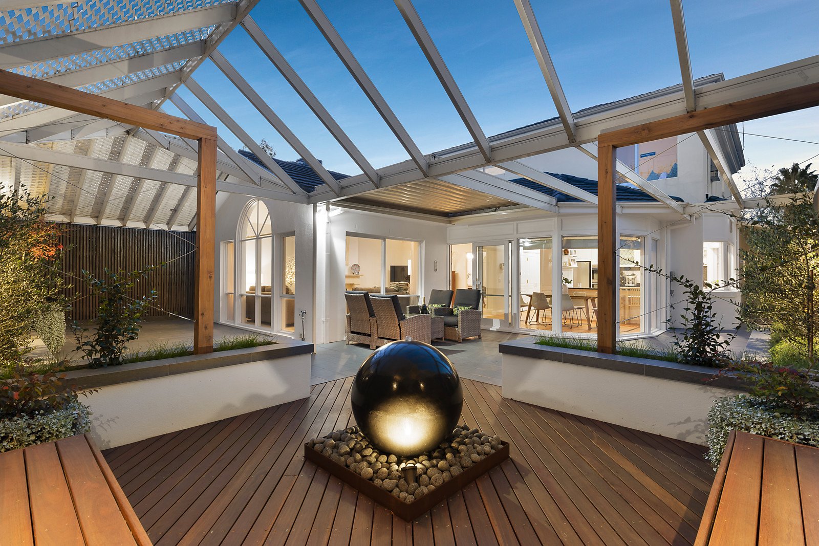 10 St James Park Drive, Brighton - Thumbnail 3