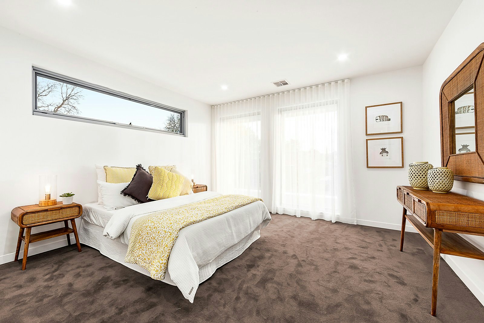 38 Bennett Parade, Kew East, VIC