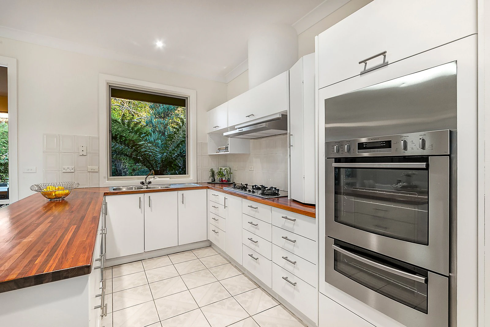 16 St Anthonys Place, Kew, VIC