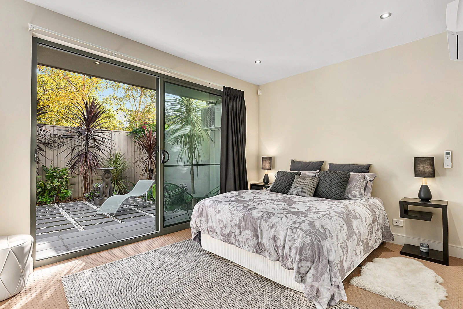 6 Birch Square, Richmond, VIC