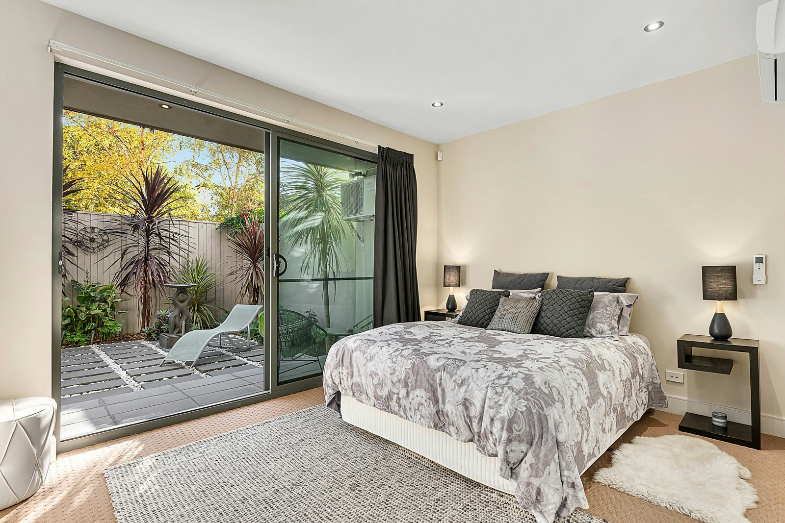 6 Birch Square, Richmond, VIC