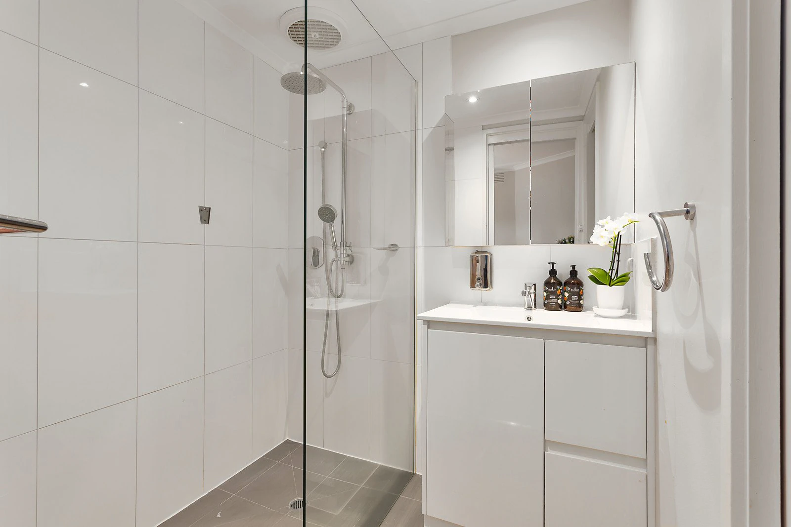 2/126 Balwyn Road, Balwyn, VIC