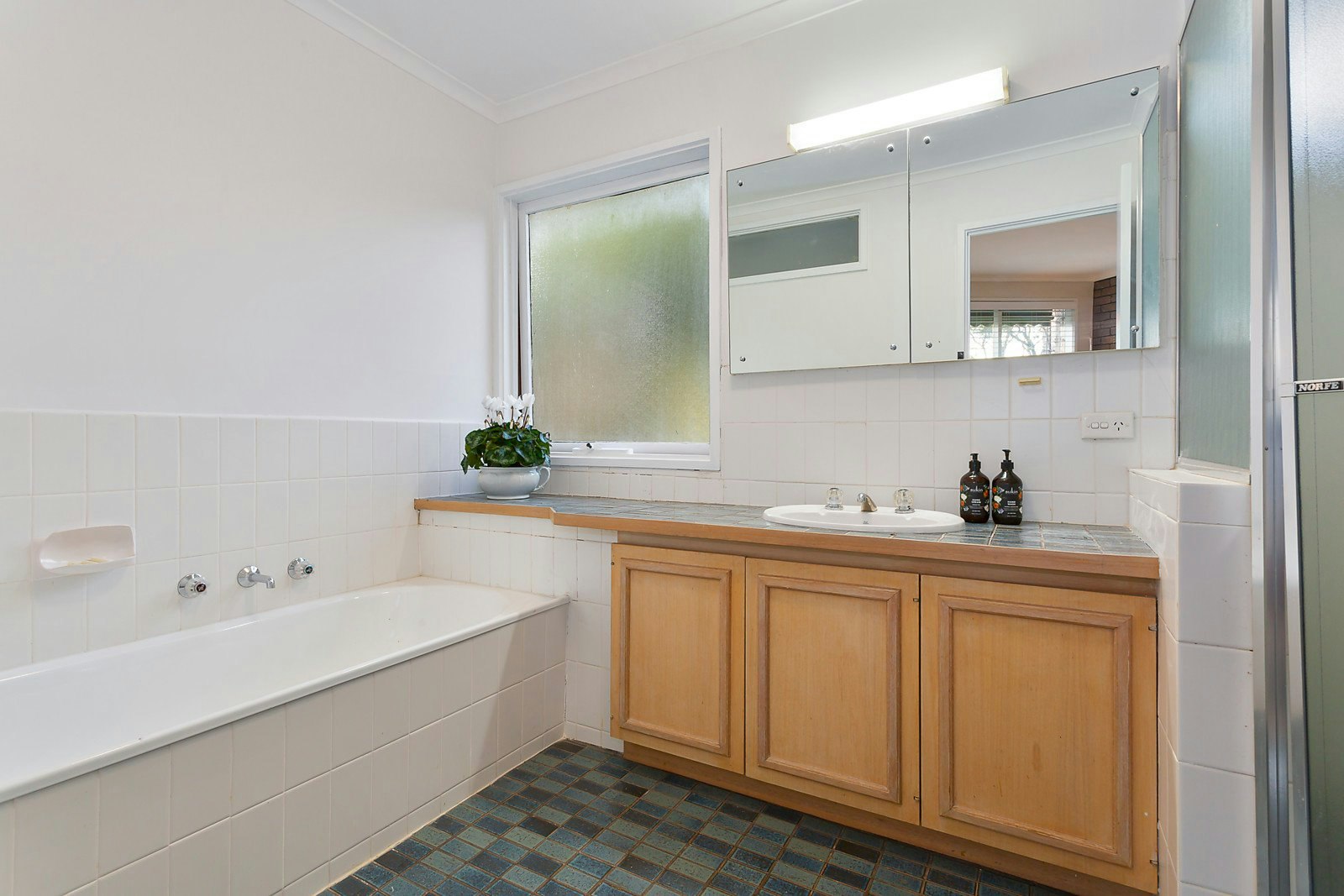 2/126 Balwyn Road, Balwyn, VIC