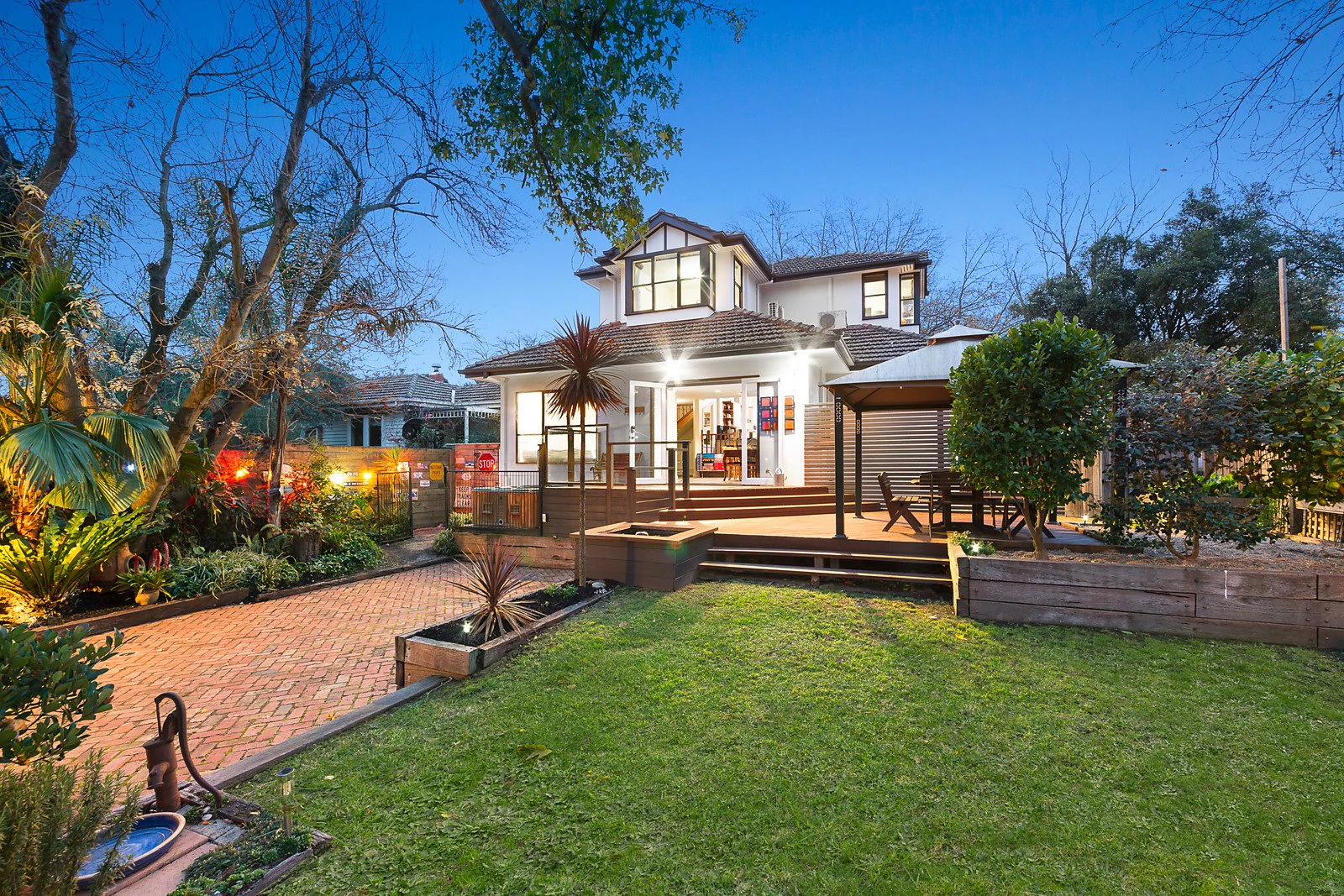 250 Mont Albert Road, Surrey Hills, VIC