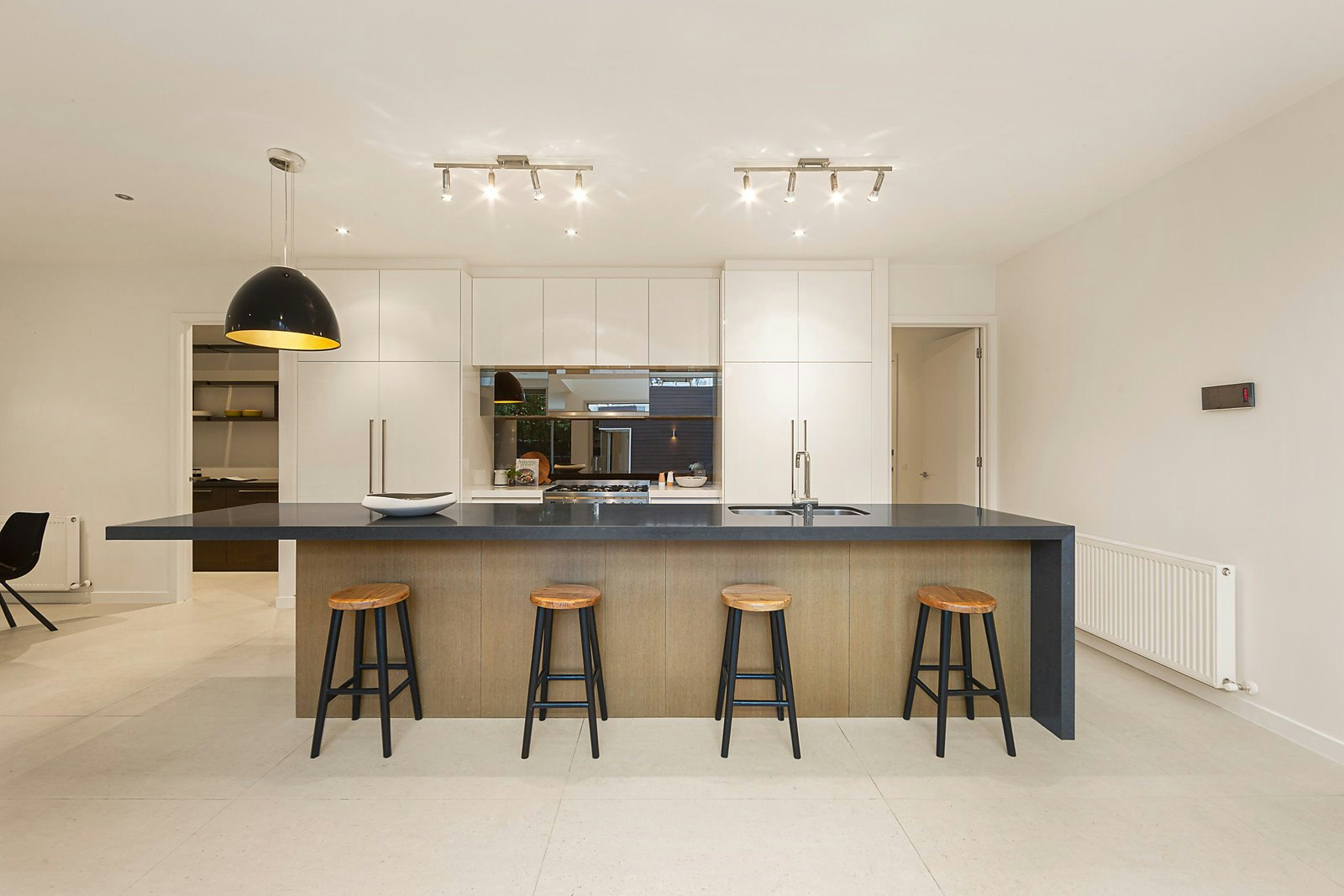 8A Vautier Street, Elwood, VIC