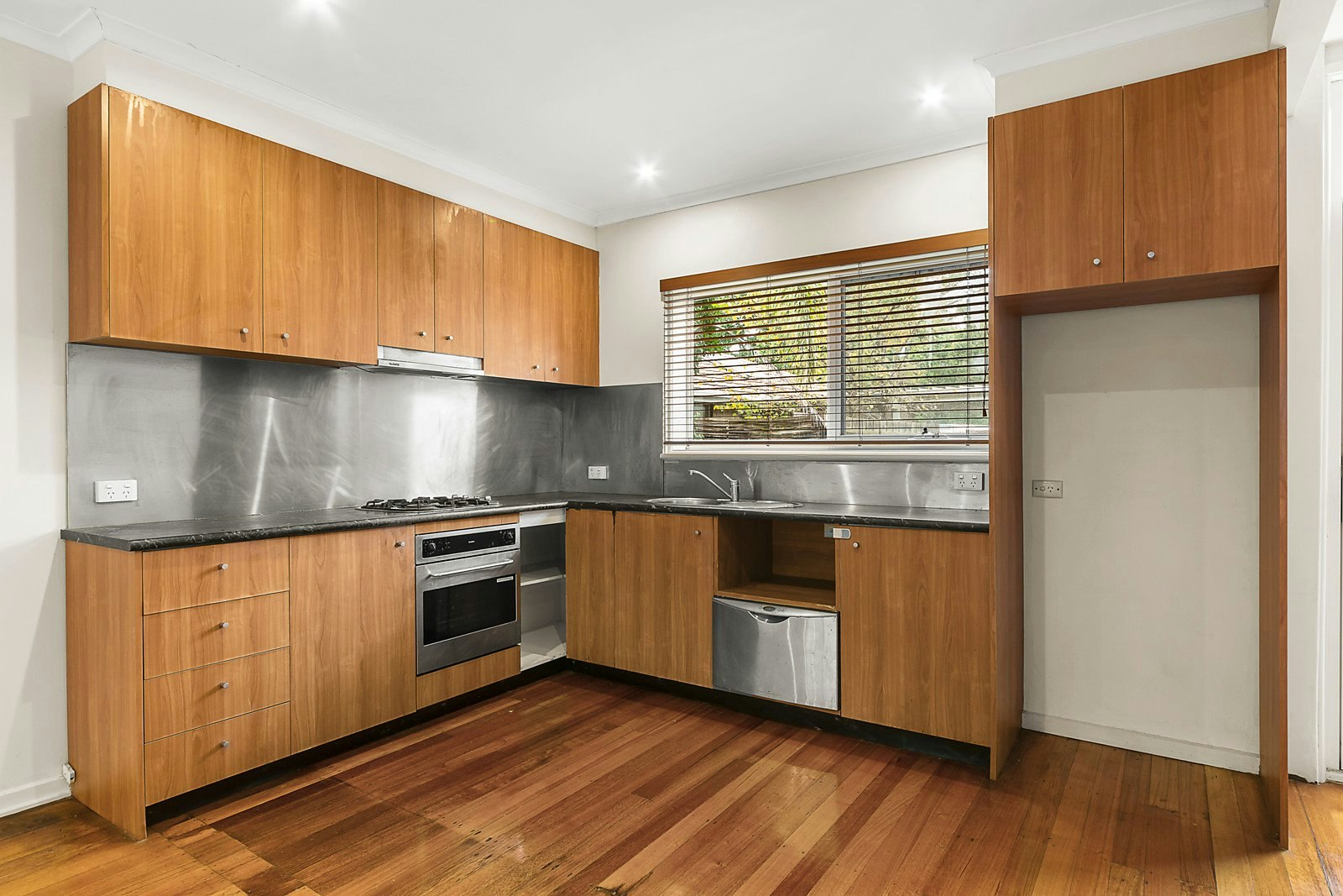 14/96 Severn Street, Box Hill North, VIC