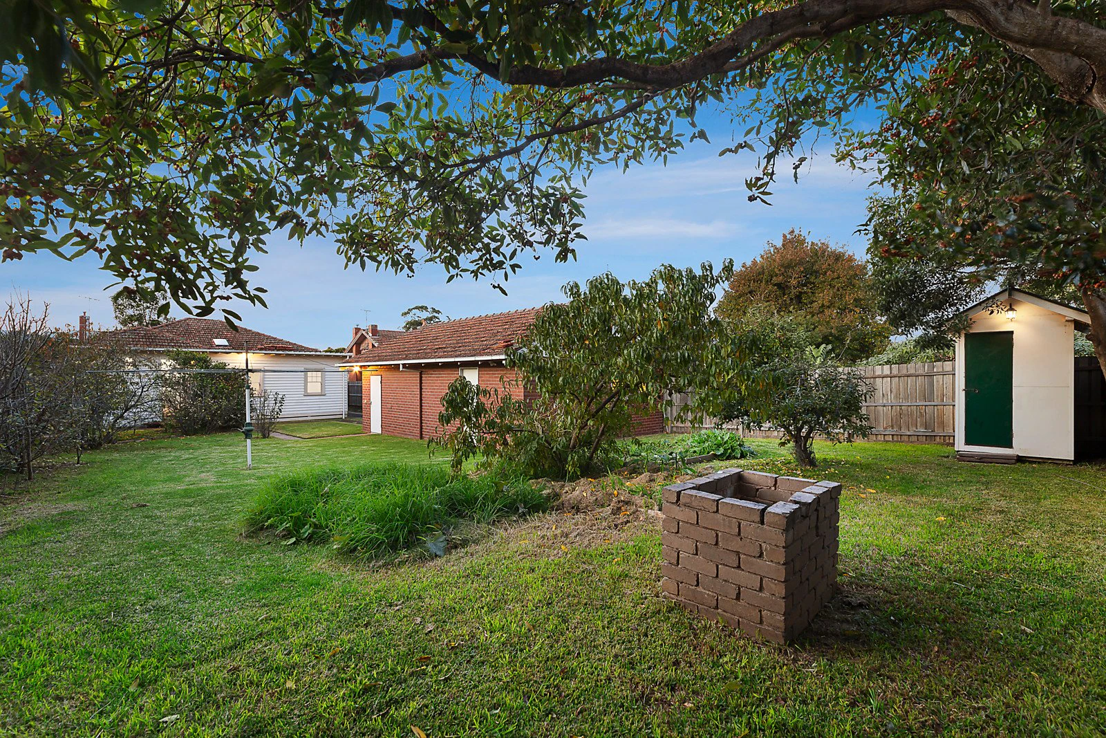 12 Raynes Park Road, Hampton, VIC