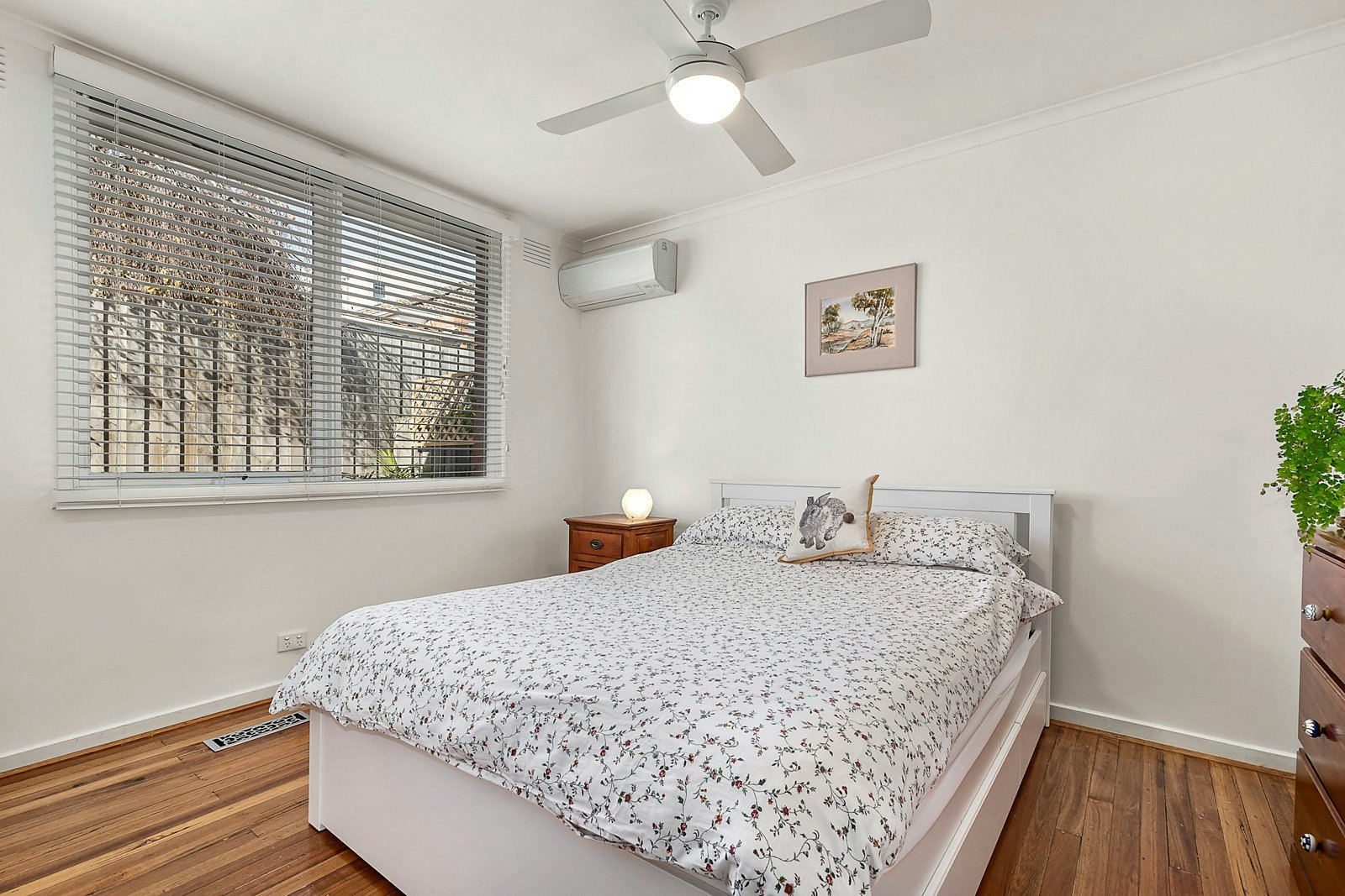 8/887 Toorak Road, Camberwell, VIC