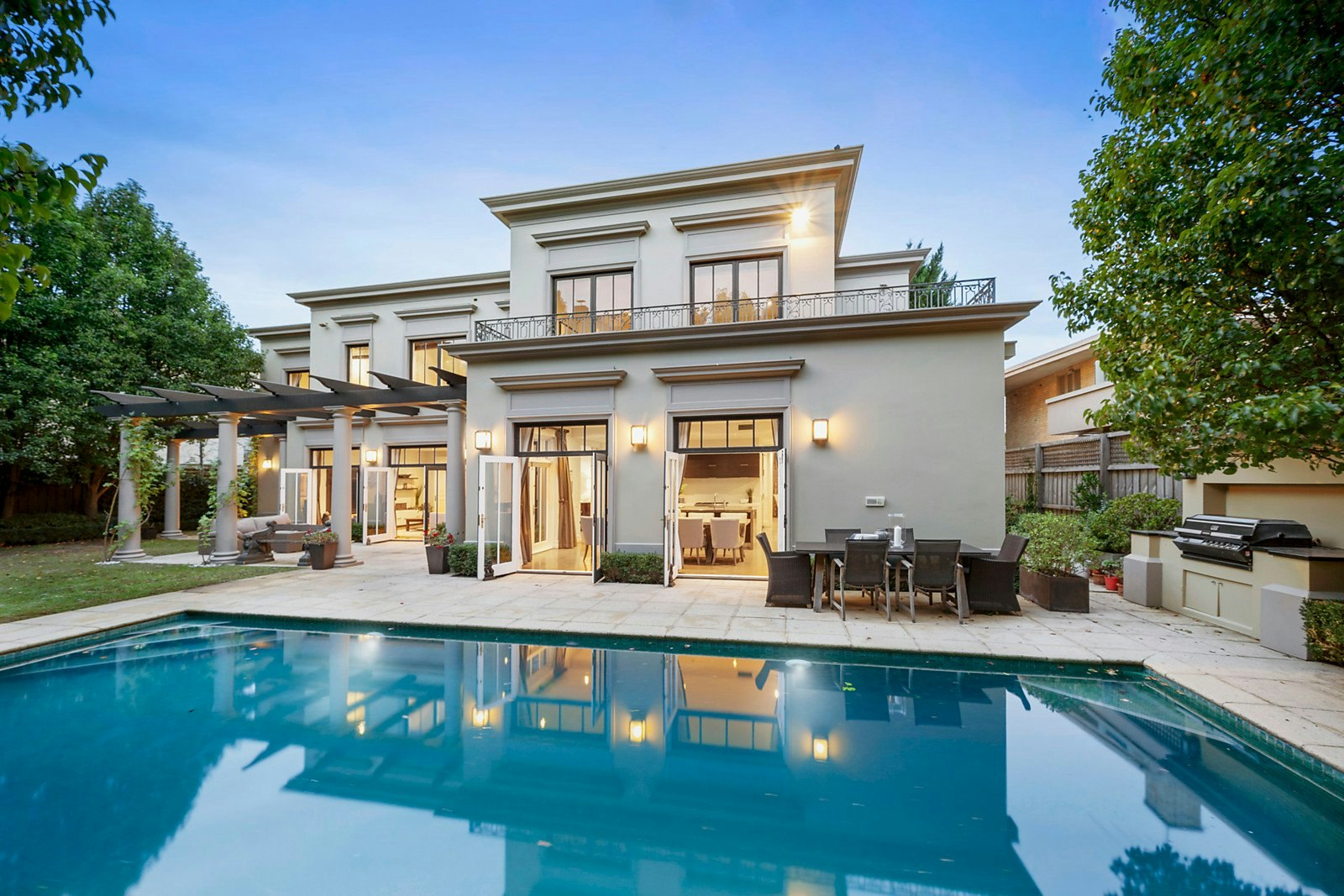 8 Barnard Road, Toorak, VIC