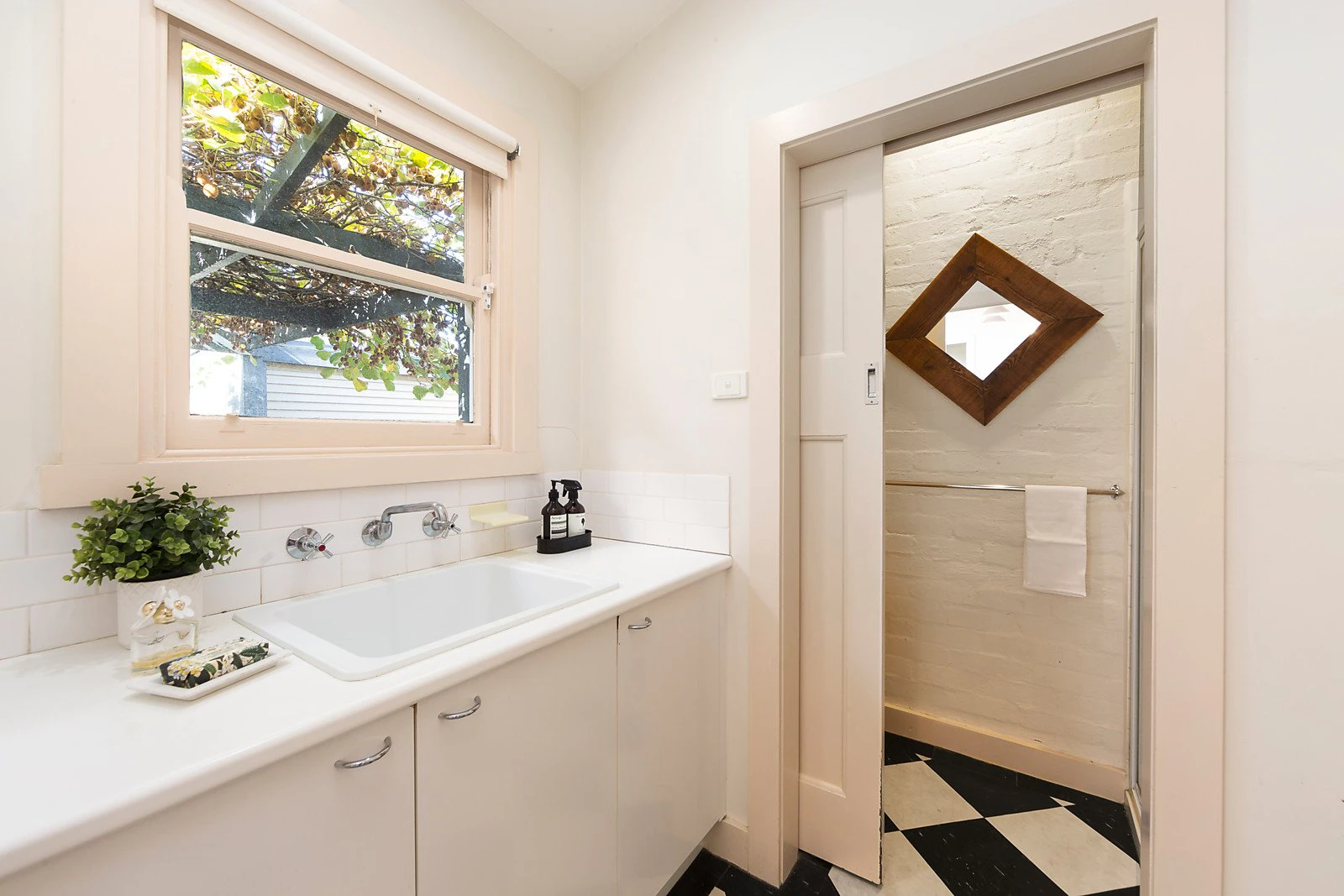 1 Calvin Street, Hawthorn, VIC