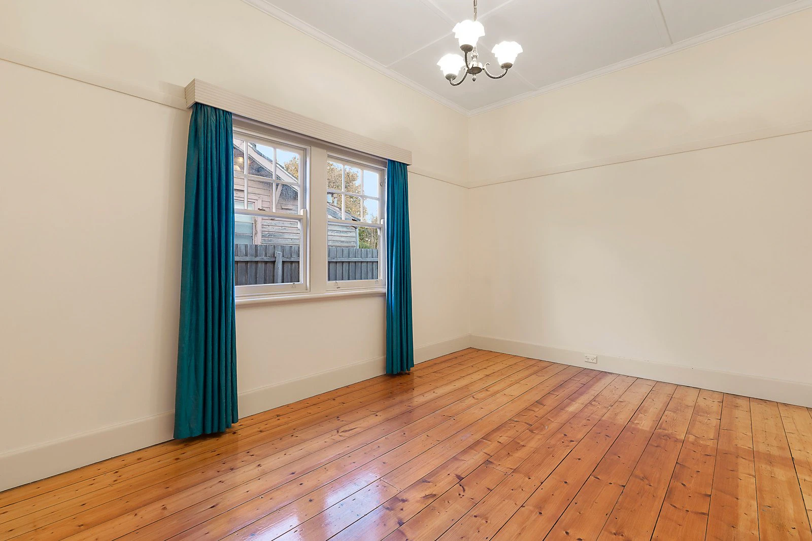 12 Raynes Park Road, Hampton, VIC