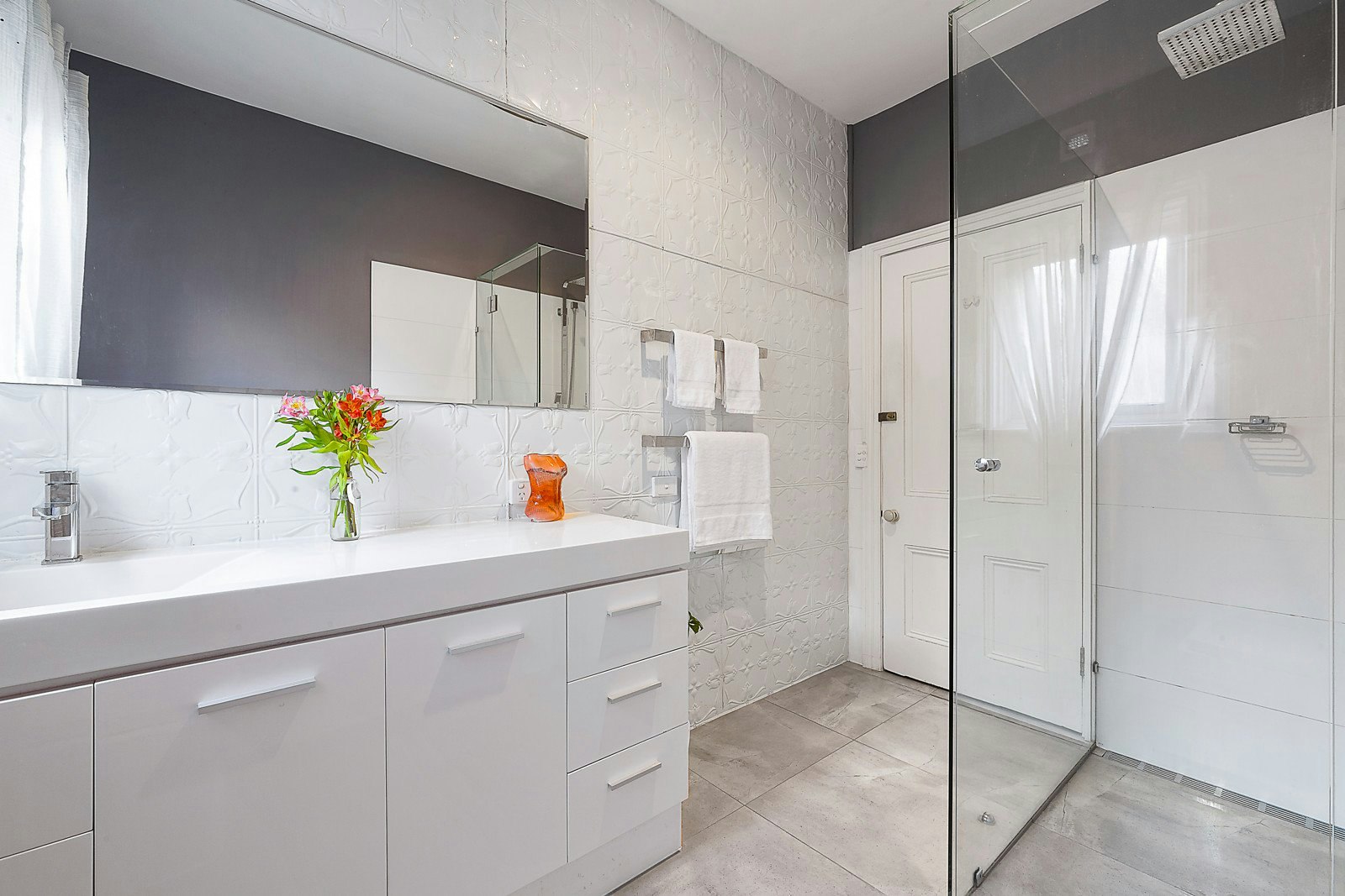 27 Hawthorn Road, Caulfield North, VIC