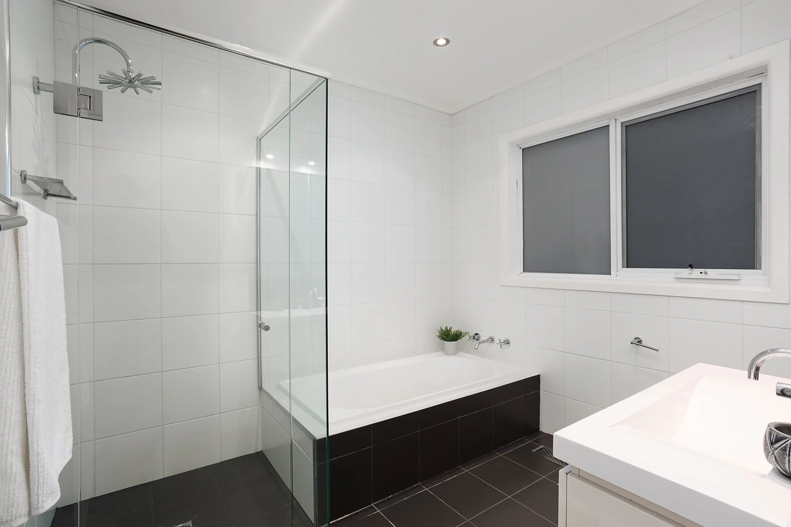 4/5 Clyde Street, Kew East, VIC