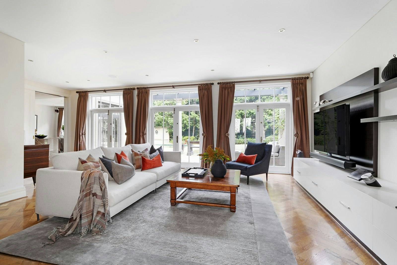 8 Barnard Road, Toorak, VIC