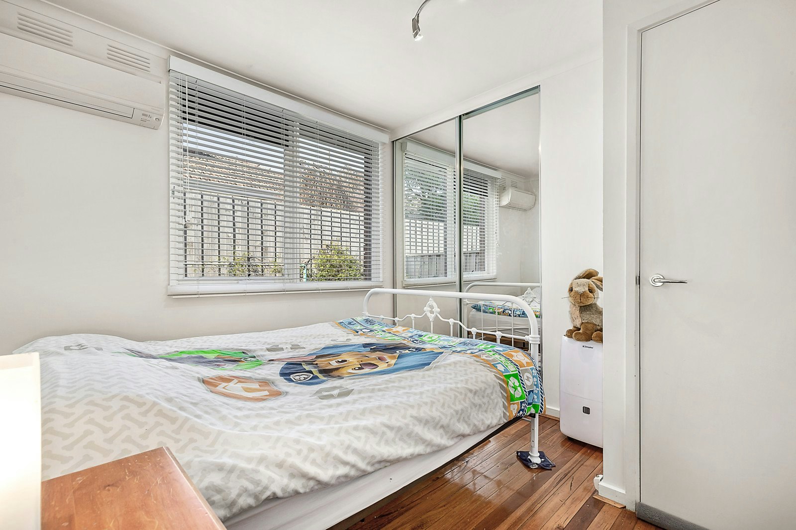 8/887 Toorak Road, Camberwell, VIC
