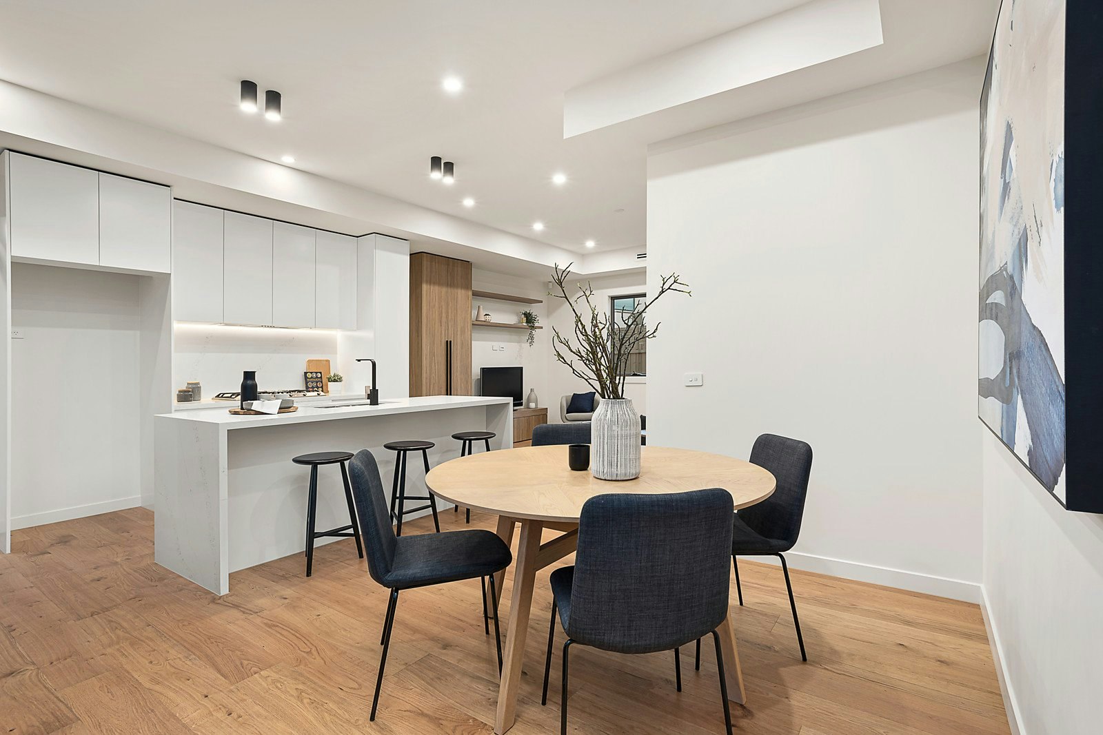 11 Stonehaven Crescent, Hampton East, VIC