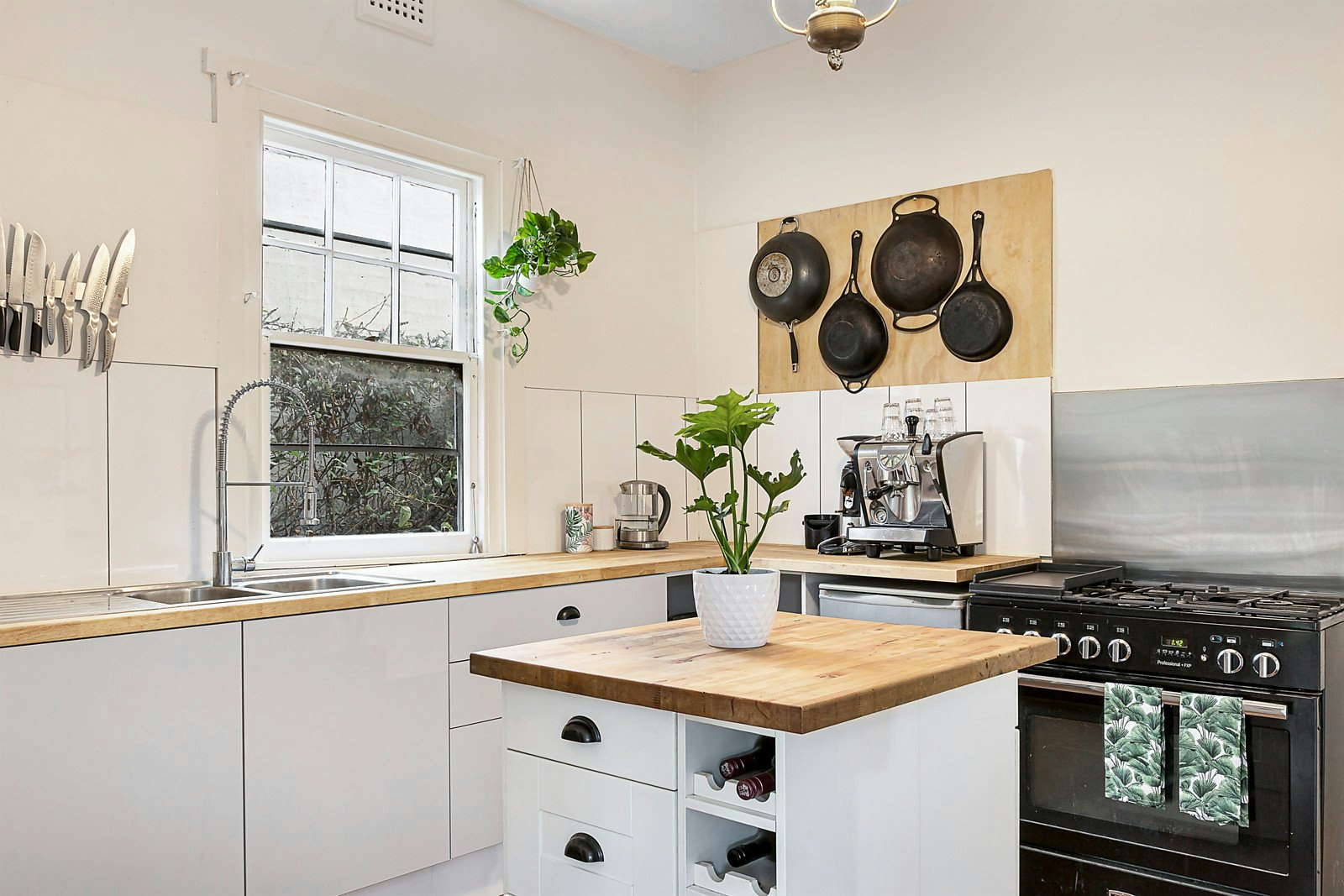 14 Wilmot Street, Malvern East, VIC