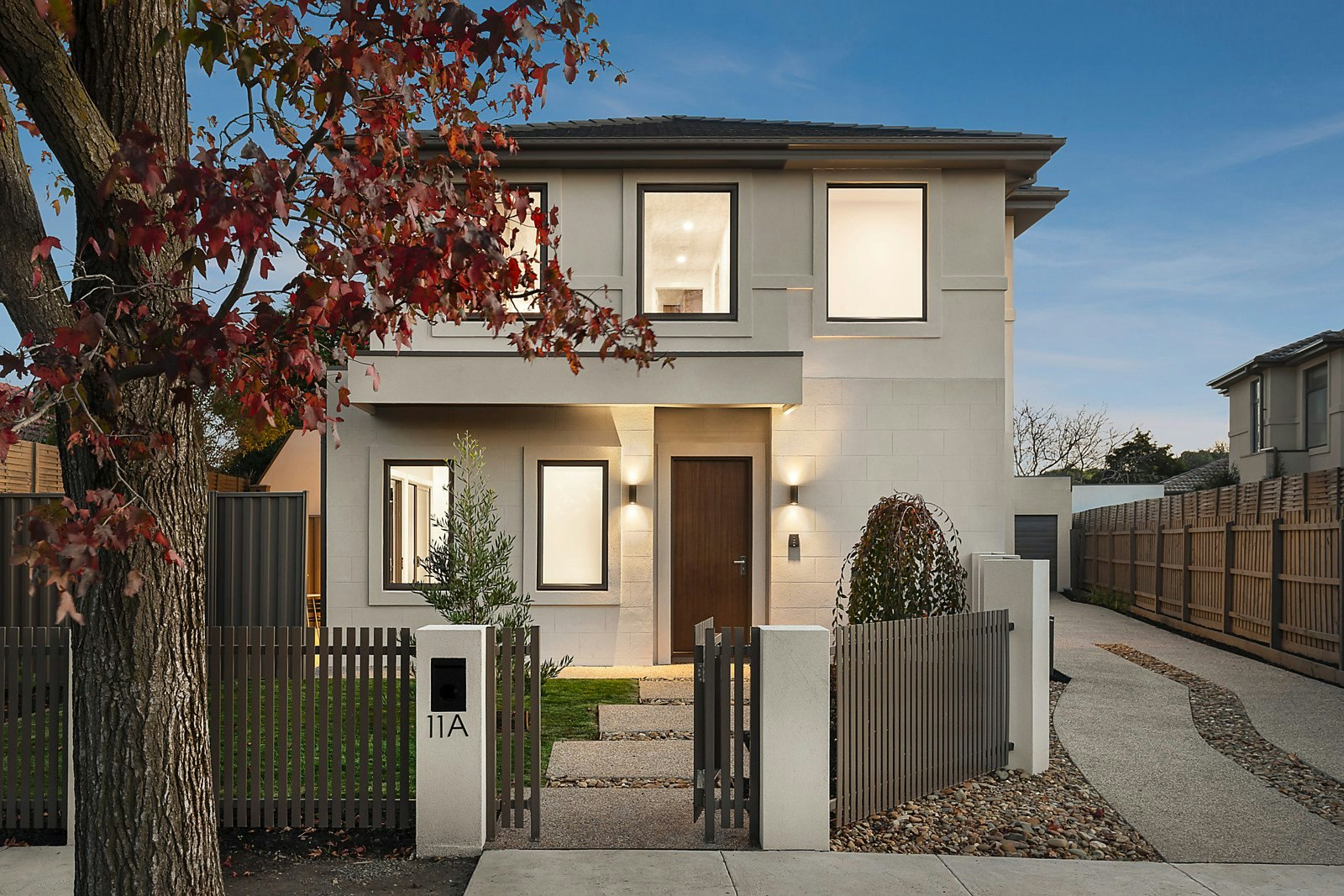 11 Stonehaven Crescent, Hampton East, VIC