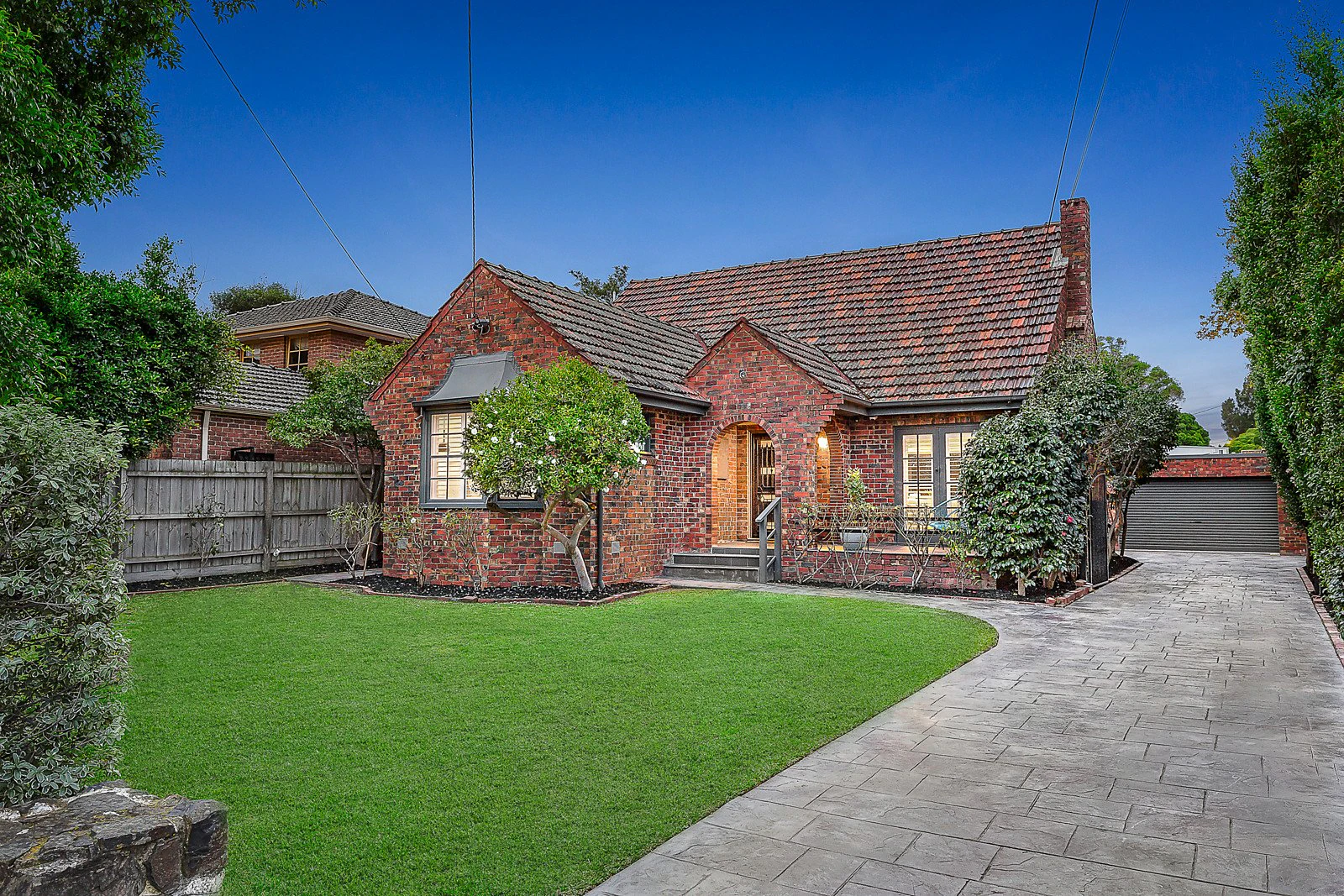 10 Tuxen Court, Brighton East, VIC