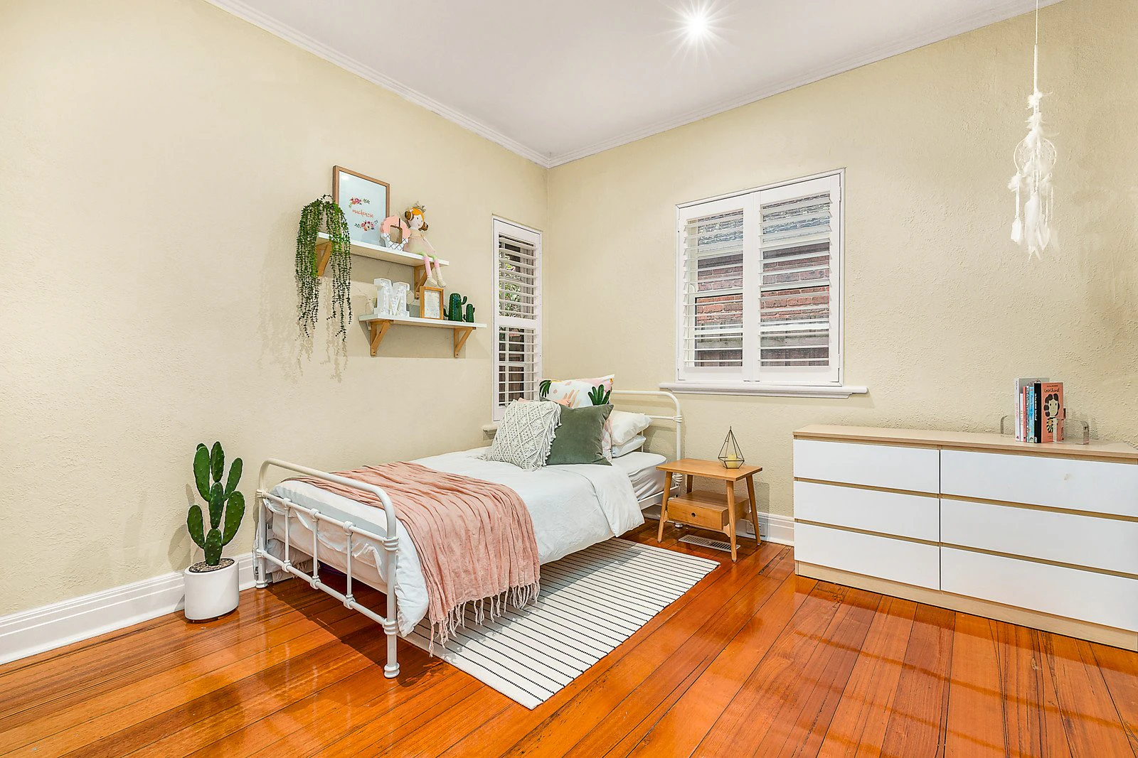10 Tuxen Court, Brighton East, VIC