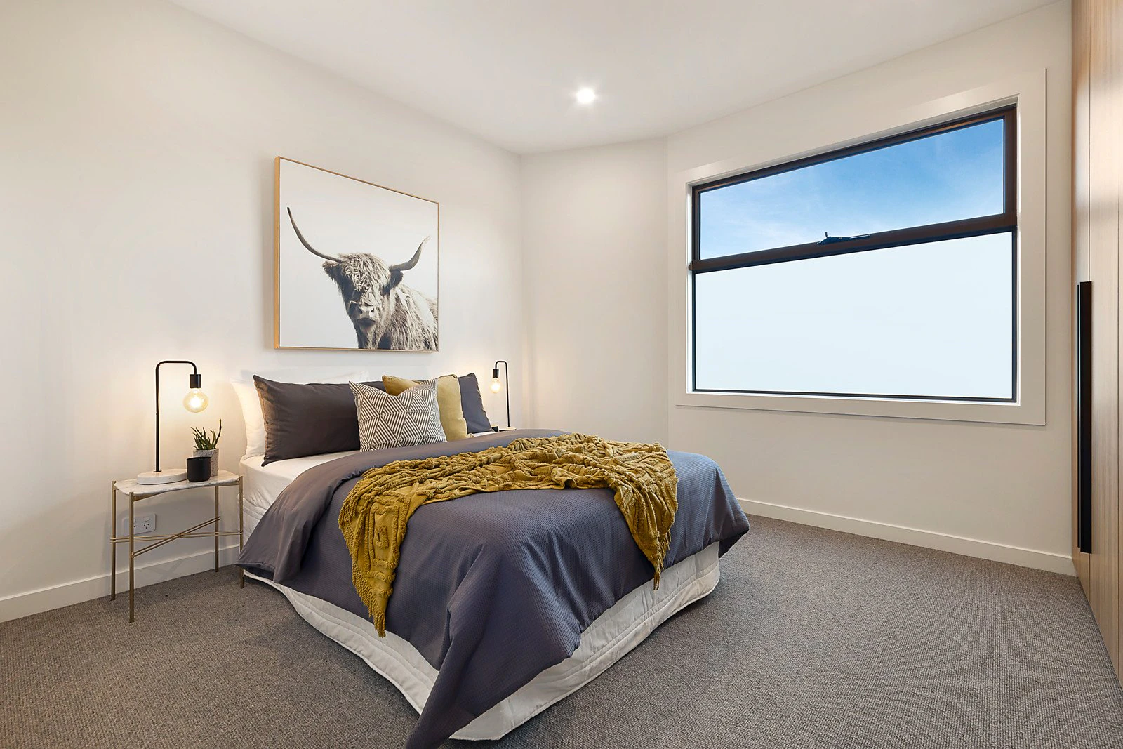 2/11 Stonehaven Crescent, Hampton East, VIC