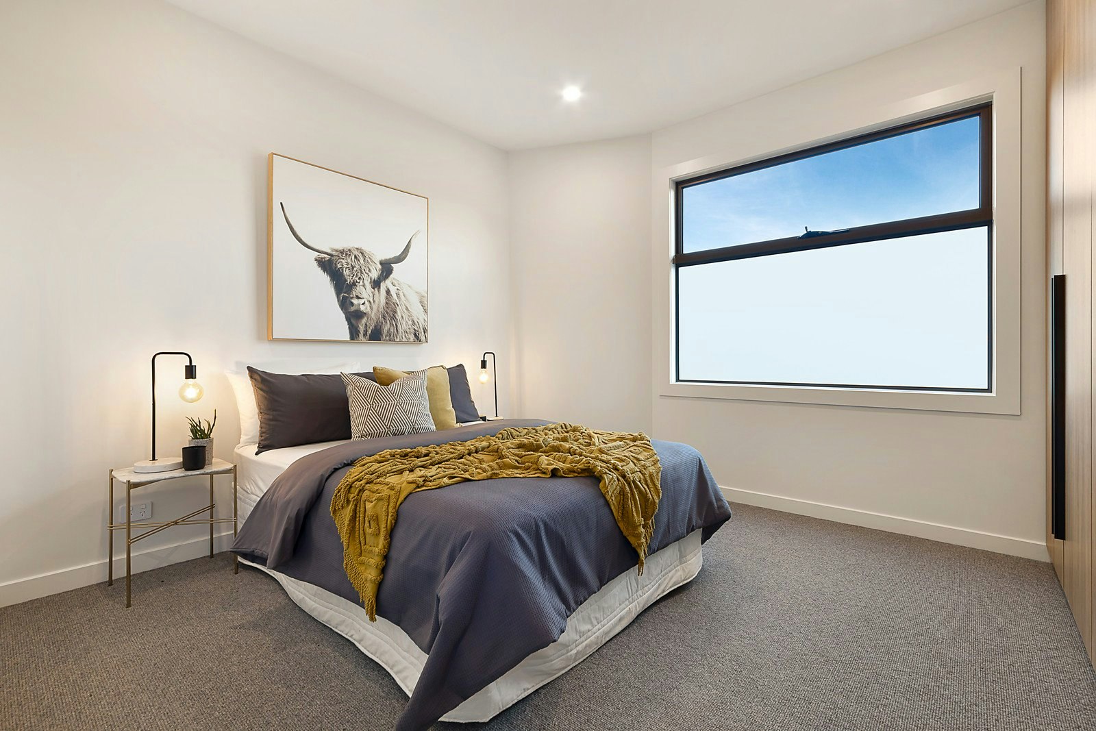 2/11 Stonehaven Crescent, Hampton East, VIC