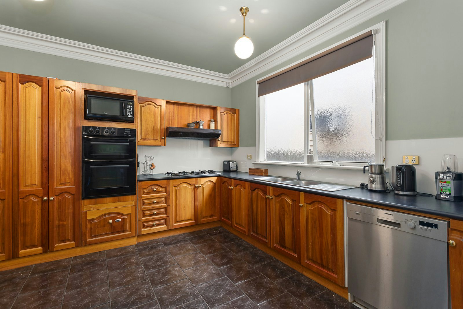 6 Inverleith Street, Hawthorn, VIC