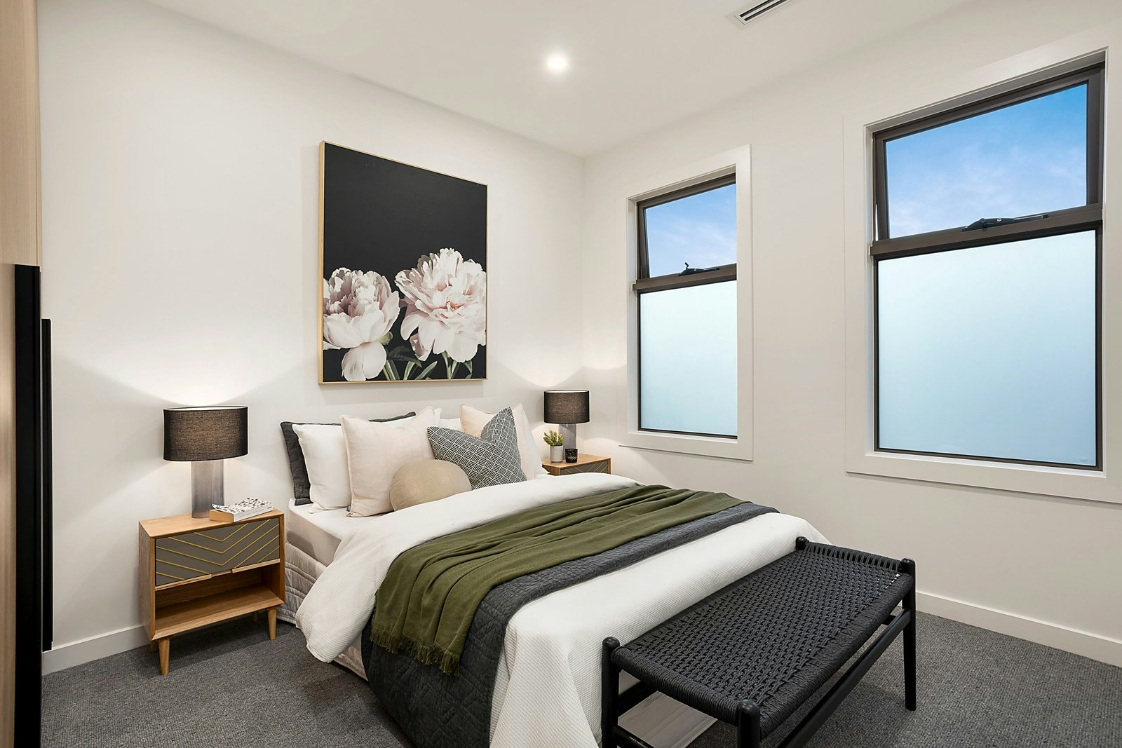 11 Stonehaven Crescent, Hampton East, VIC