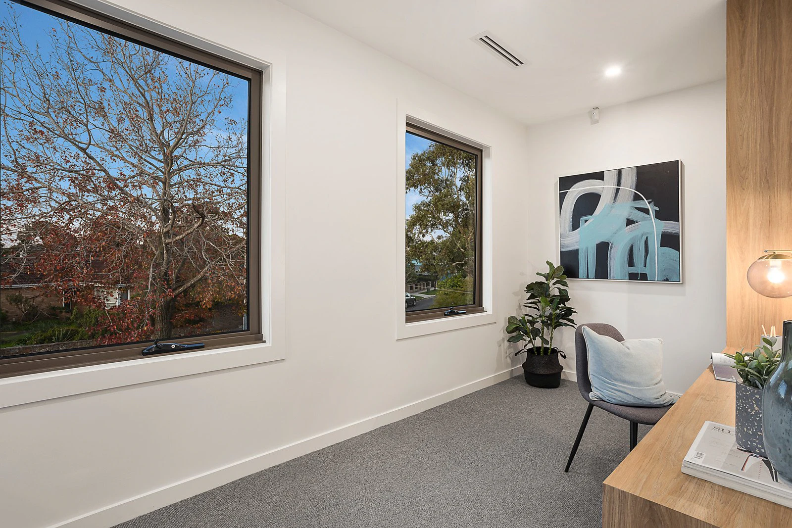 11 Stonehaven Crescent, Hampton East, VIC