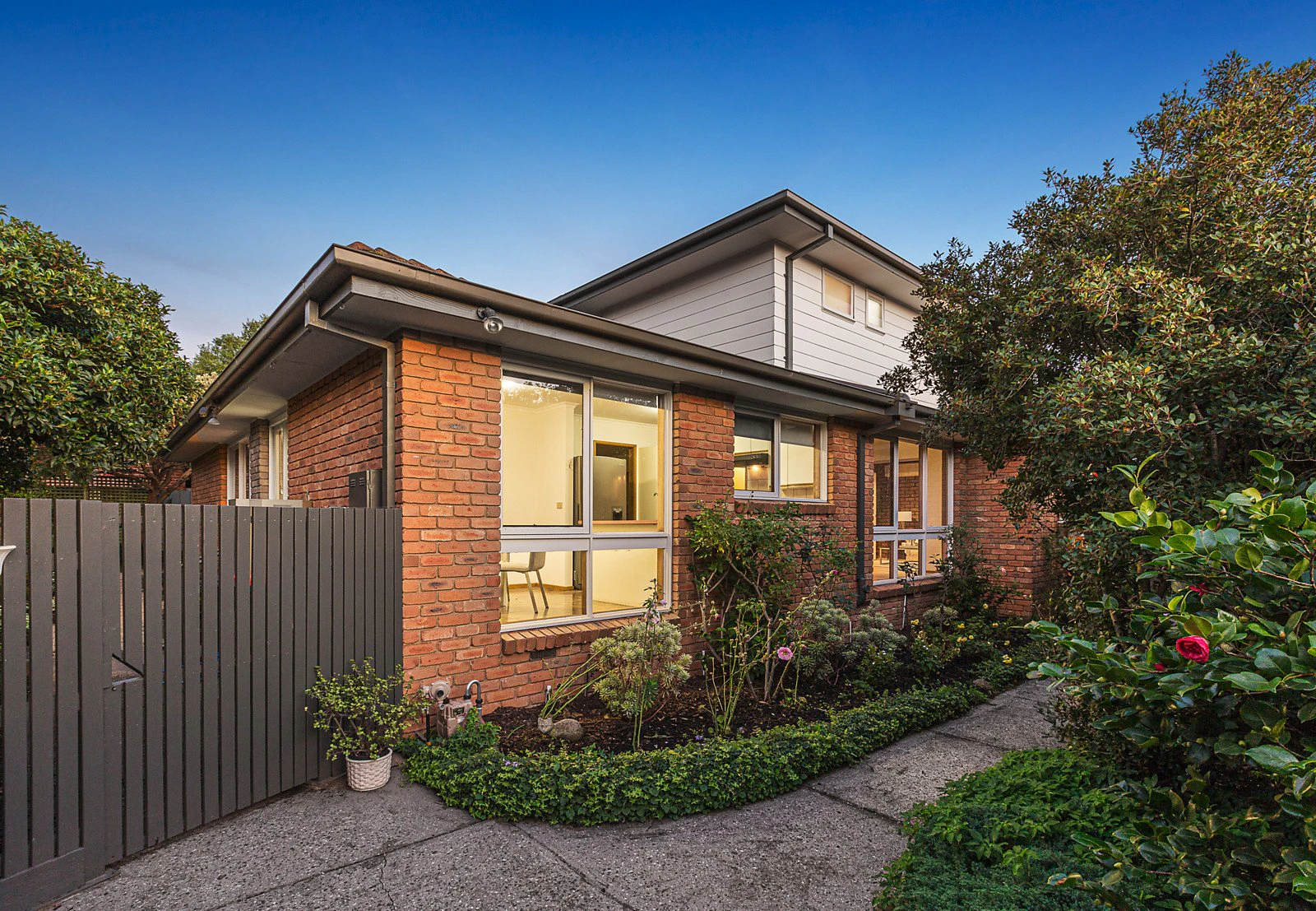 2/11 Wright Street, Kew East, VIC