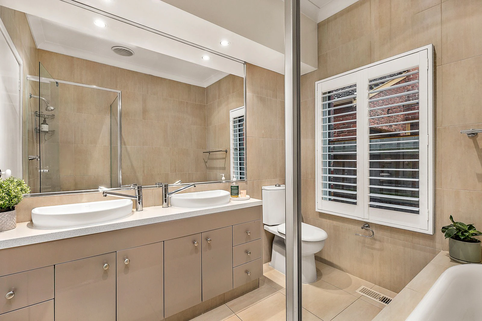 10 Tuxen Court, Brighton East, VIC