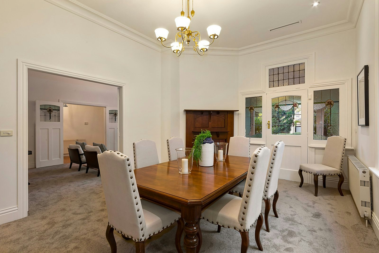 33 Mangarra Road, Canterbury, VIC