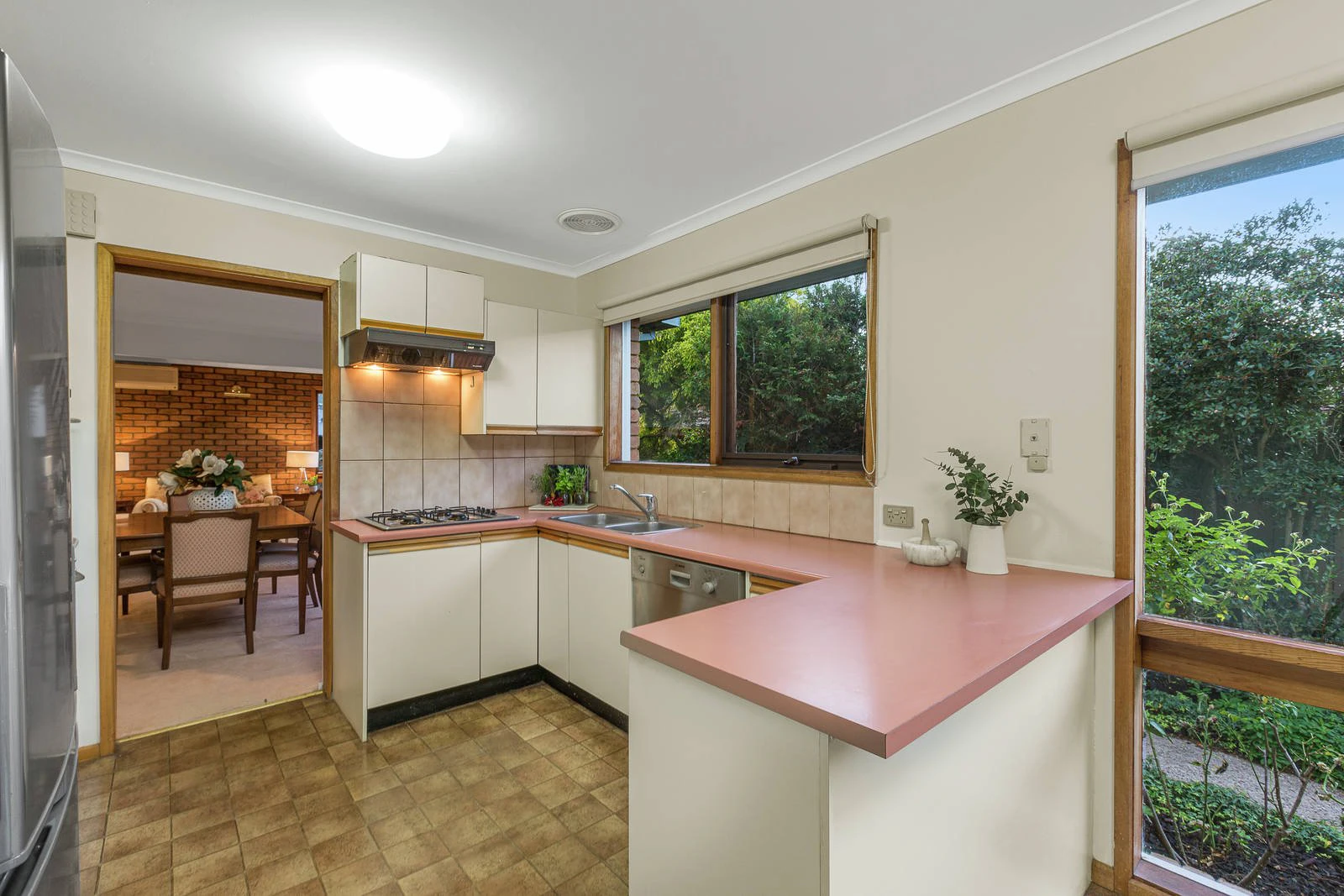 2/11 Wright Street, Kew East, VIC