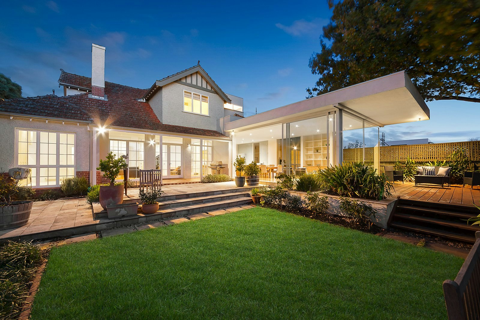 33 Mangarra Road, Canterbury, VIC