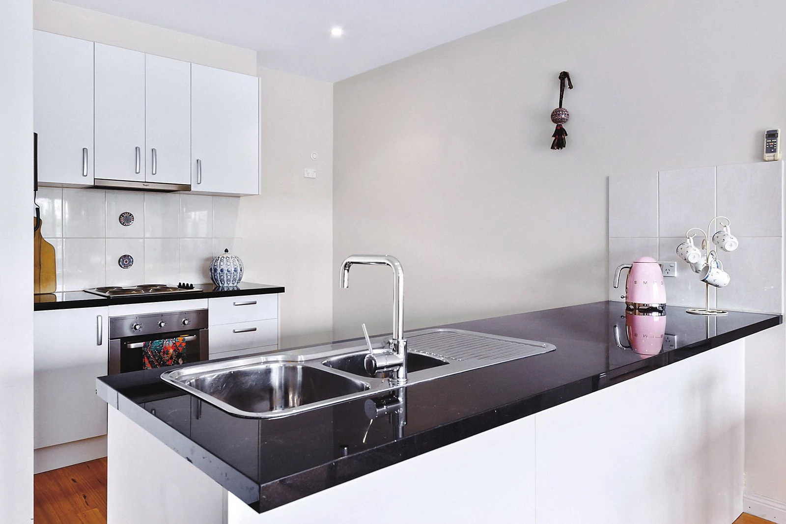 202/662 Whitehorse Road, Mont Albert, VIC