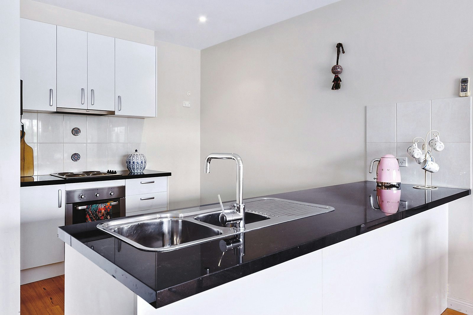 202/662 Whitehorse Road, Mont Albert, VIC